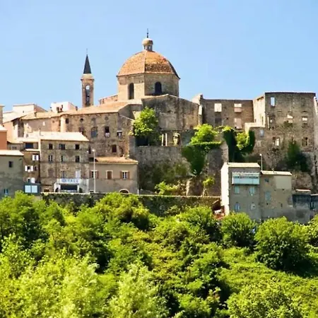 Escapade Ardechoise - Parking Gratuit - Chateau A 2 Pas Apartment *