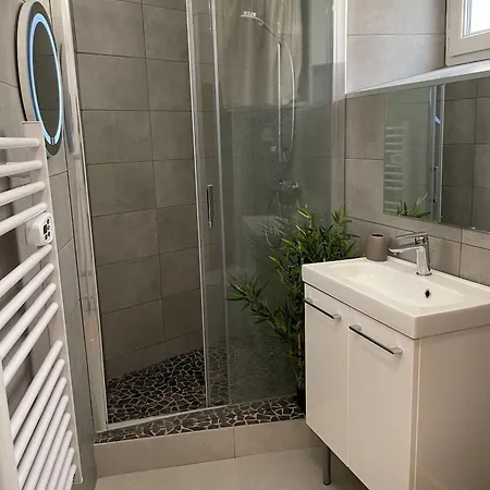 Apartment Escapade Ardechoise - Parking Gratuit - Chateau A 2 Pas *